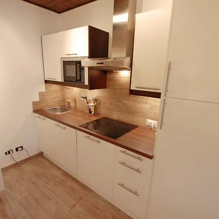 Locazione Turistica Giomein.2 Apartman *
